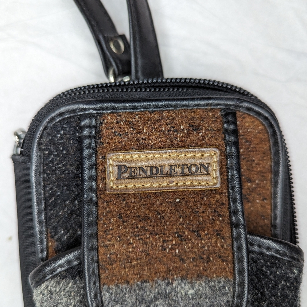 Pendleton Wallet/Phone - image 2